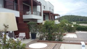 Ανακαινιση Avaton Luxury Resort